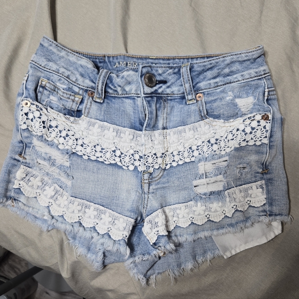 American Eagle Women's Size 0 Hi Rise Shortie Shorts Jean Lace Detail
